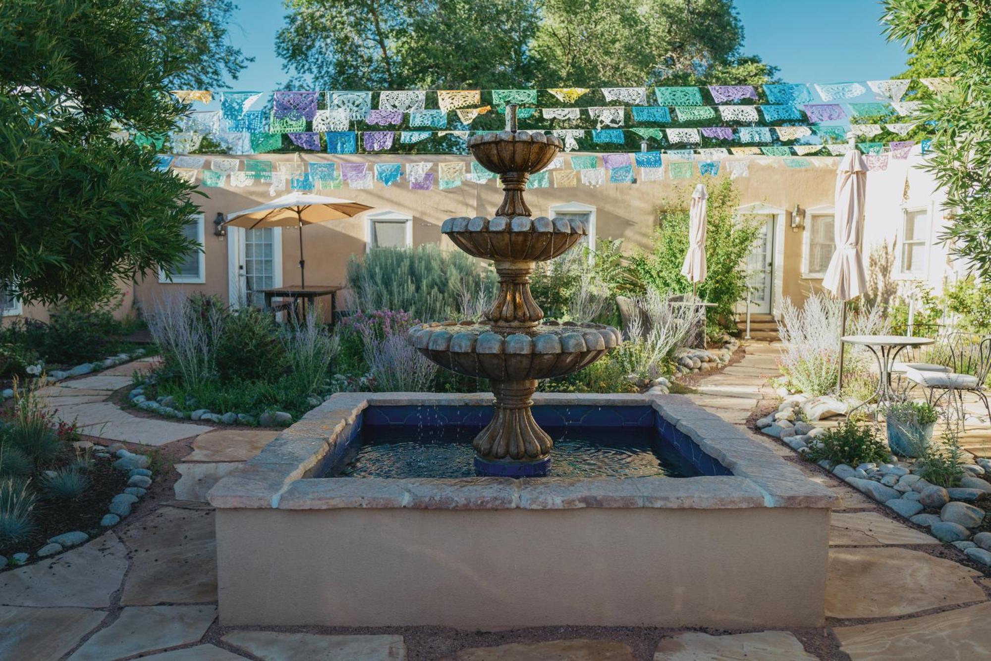 Holiday home Dos Hermanas Casita 5 Downtown Courtyard Patio *