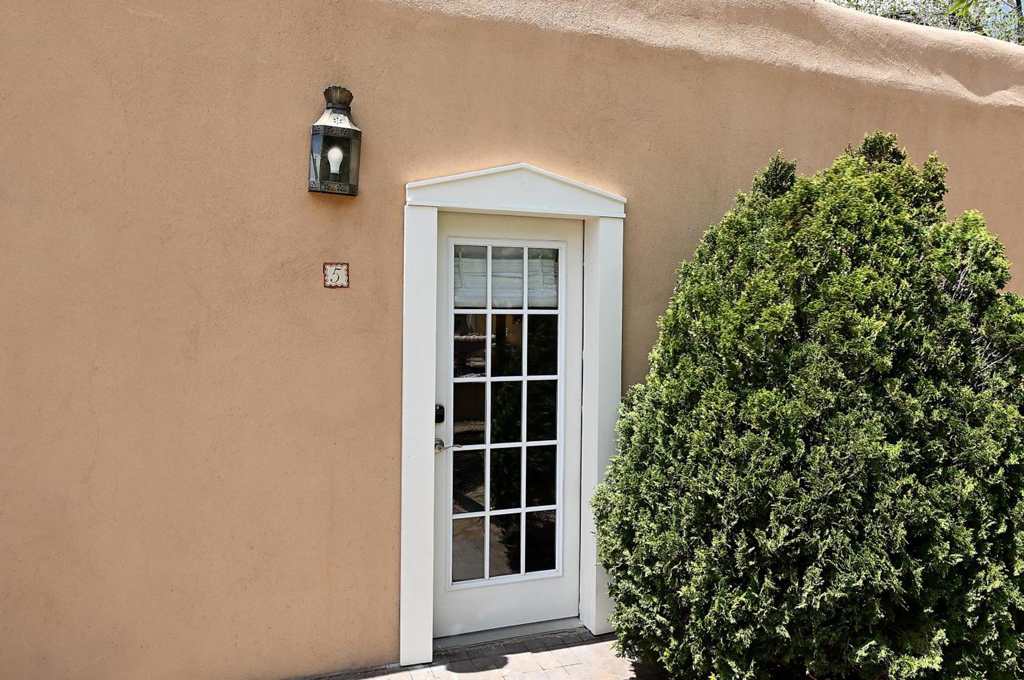 Holiday home Dos Hermanas Casita 5 Downtown Courtyard Patio